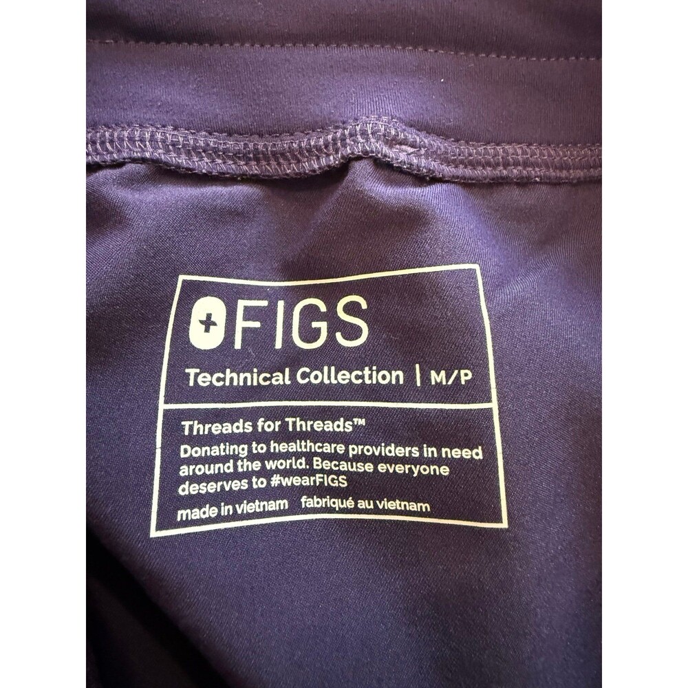 Figs Kade cargo purple pants medium petite - Picture 4 of 6